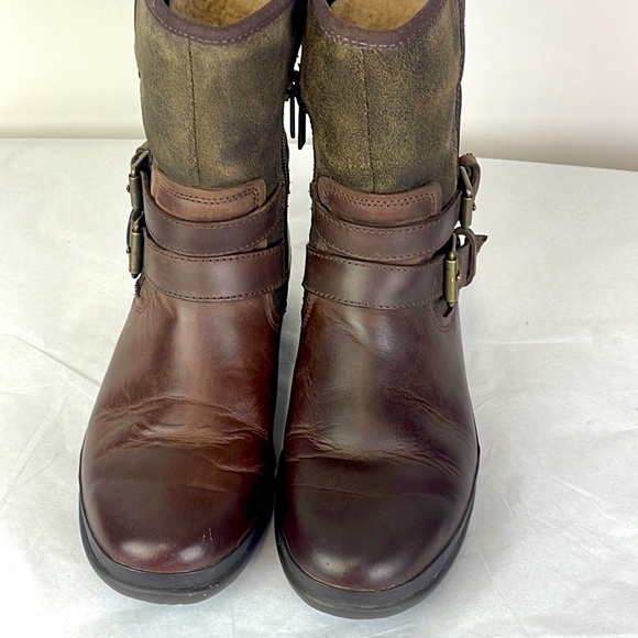 UGG boots - Picture 2 of 7